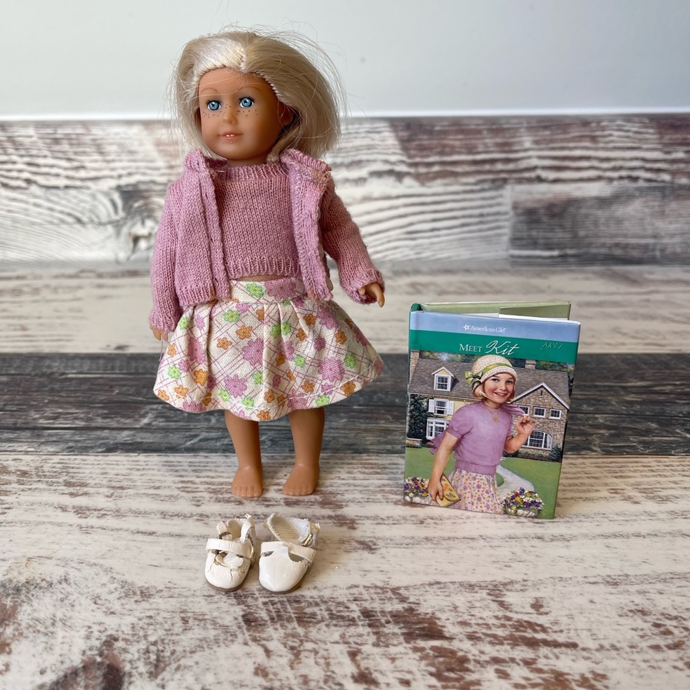 American Girl Doll KIT Kittredge Classic MINI Soft Body 6” No Clip w Book Flaws